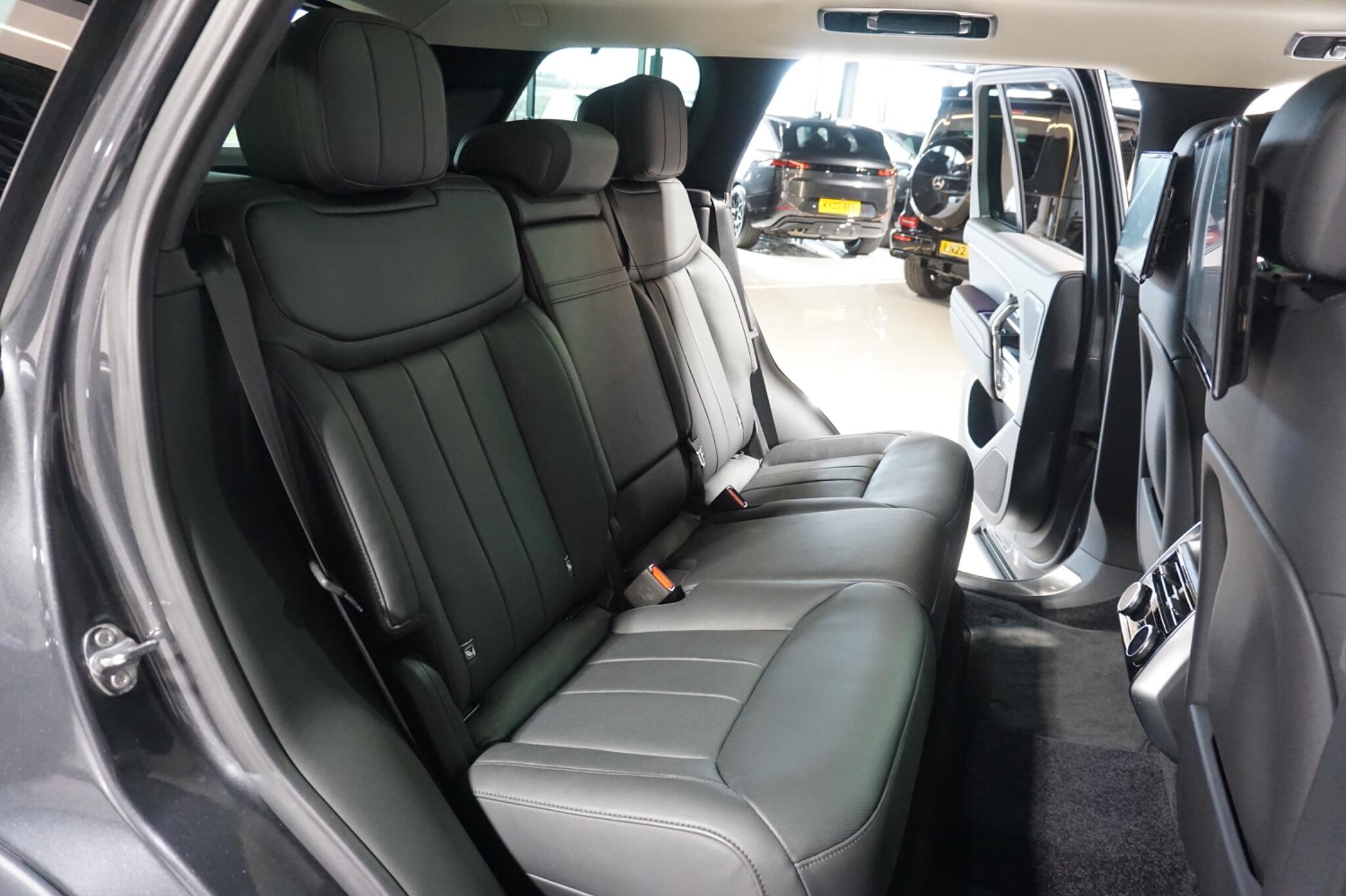 Land Rover Range Rover 3.0 D350 MHEV HSE SUV 5dr Diesel Auto 4WD Euro 6 (s/s) (350 ps)